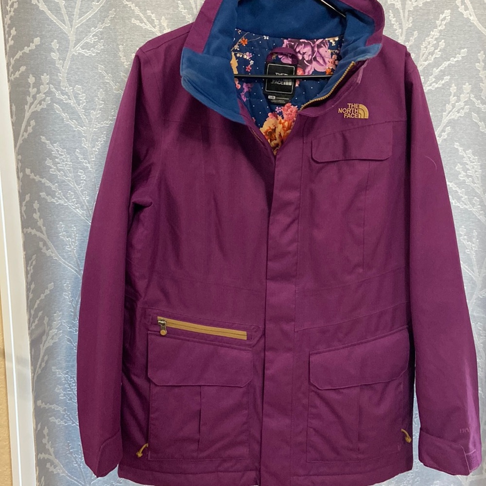Women’s North Face Ski Jacket